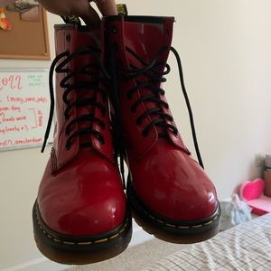 Dr. Martens 1460 W Patent Red